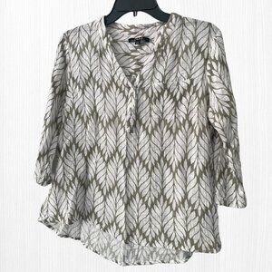Charlie B Cotton Gauze Half-Button 3/4 Sleeve Blouse (LARGE)